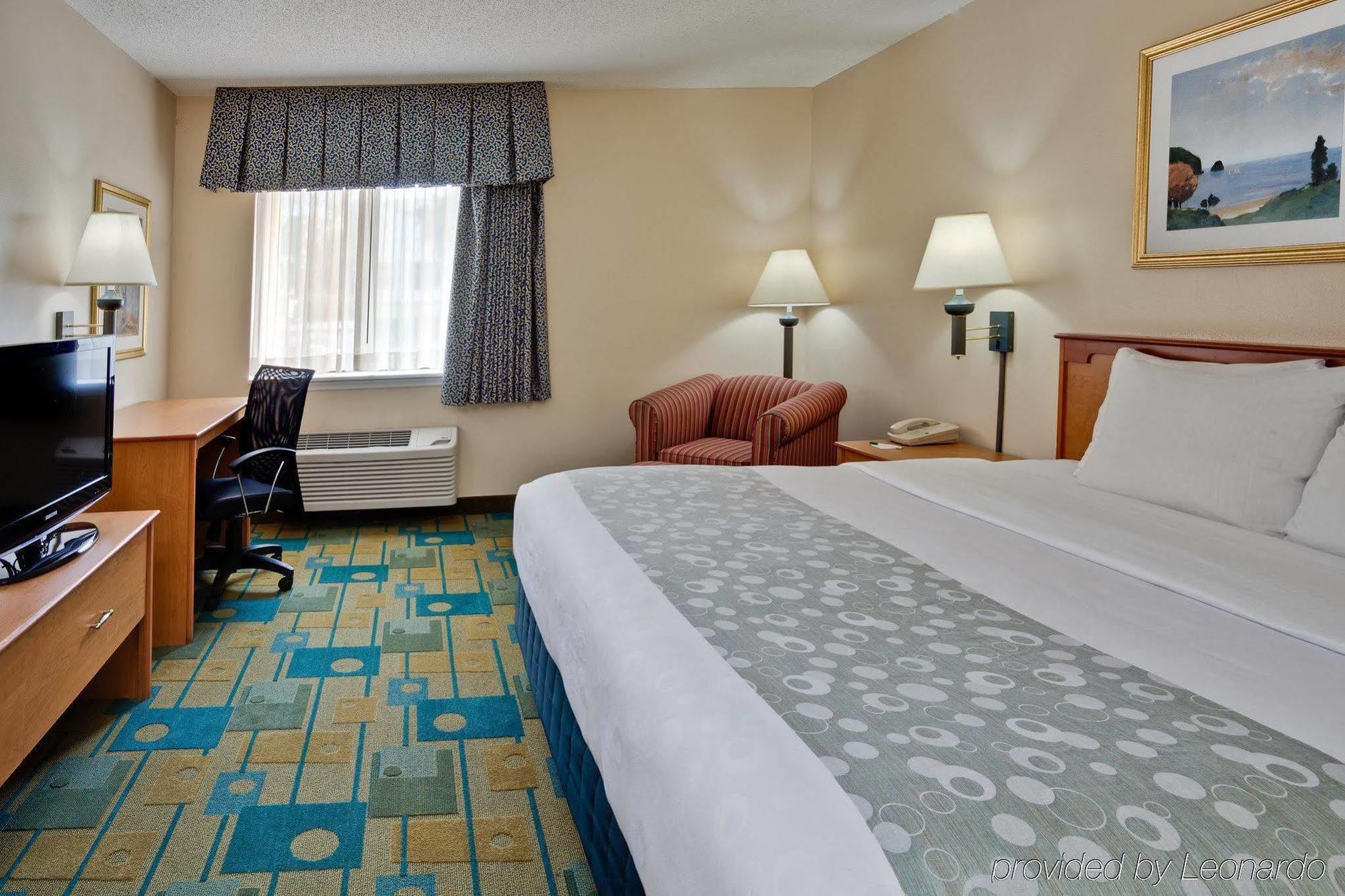La Quinta By Wyndham Tampa Fairgrounds - Casino Hotel Mango Exterior photo