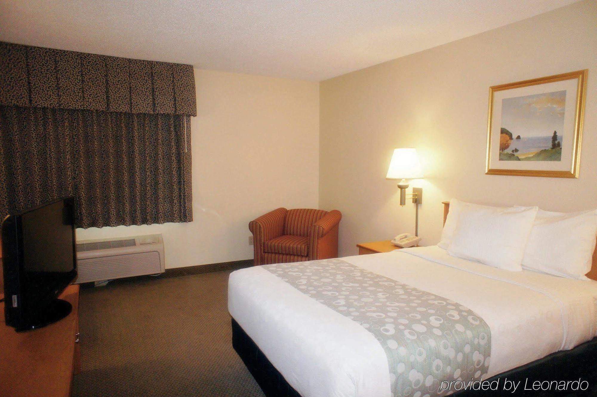 La Quinta By Wyndham Tampa Fairgrounds - Casino Hotel Mango Exterior photo